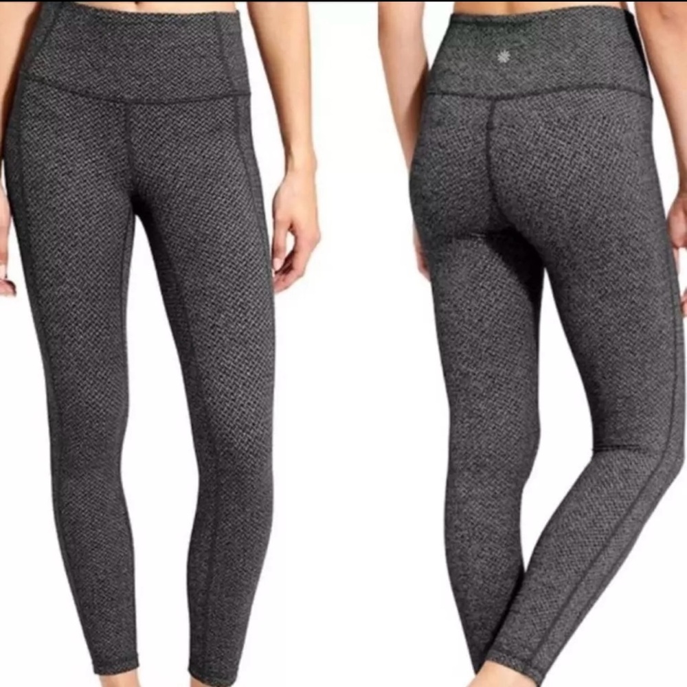 Athleta Criss Cross Power Up 7/8 Leggings Size L